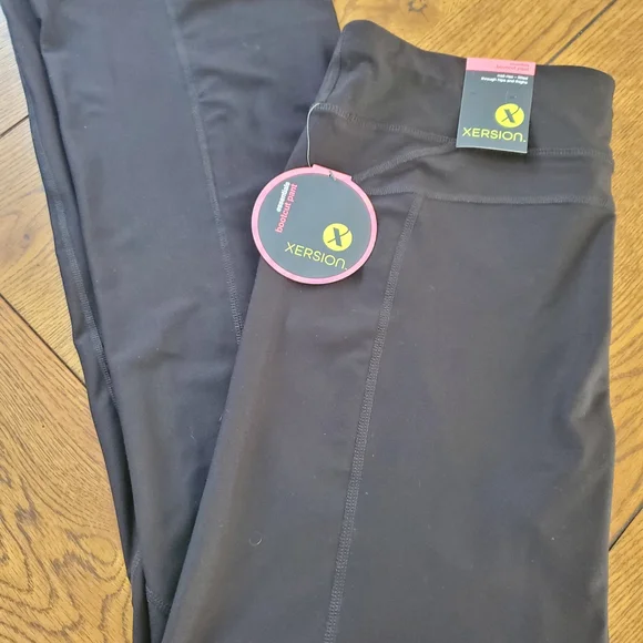Xersion Black Essentials Workout Pants - Picture 3 of 5